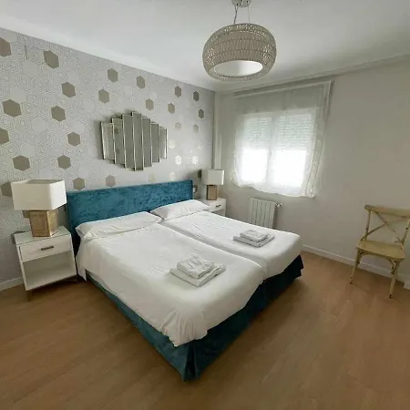 Luxe Castelar 19 דירה