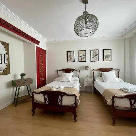 Luxe Castelar 19 דירה